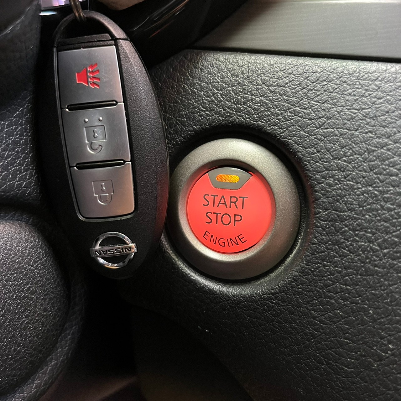 2013年NISSAN TIIDA可車換車〃零元購車〃免頭期款〃可全額貸款〃超貸拿現金  第7張相片