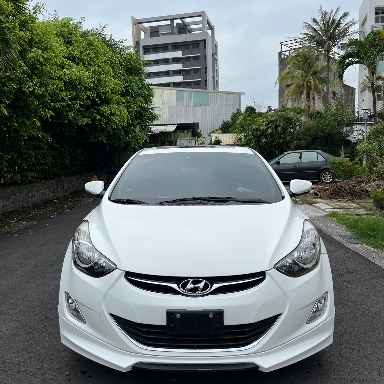 2013年HYUNDAI ELANTRA可車換車〃零元購車〃免頭期款〃可全額貸款〃超貸拿現金  第2張相片