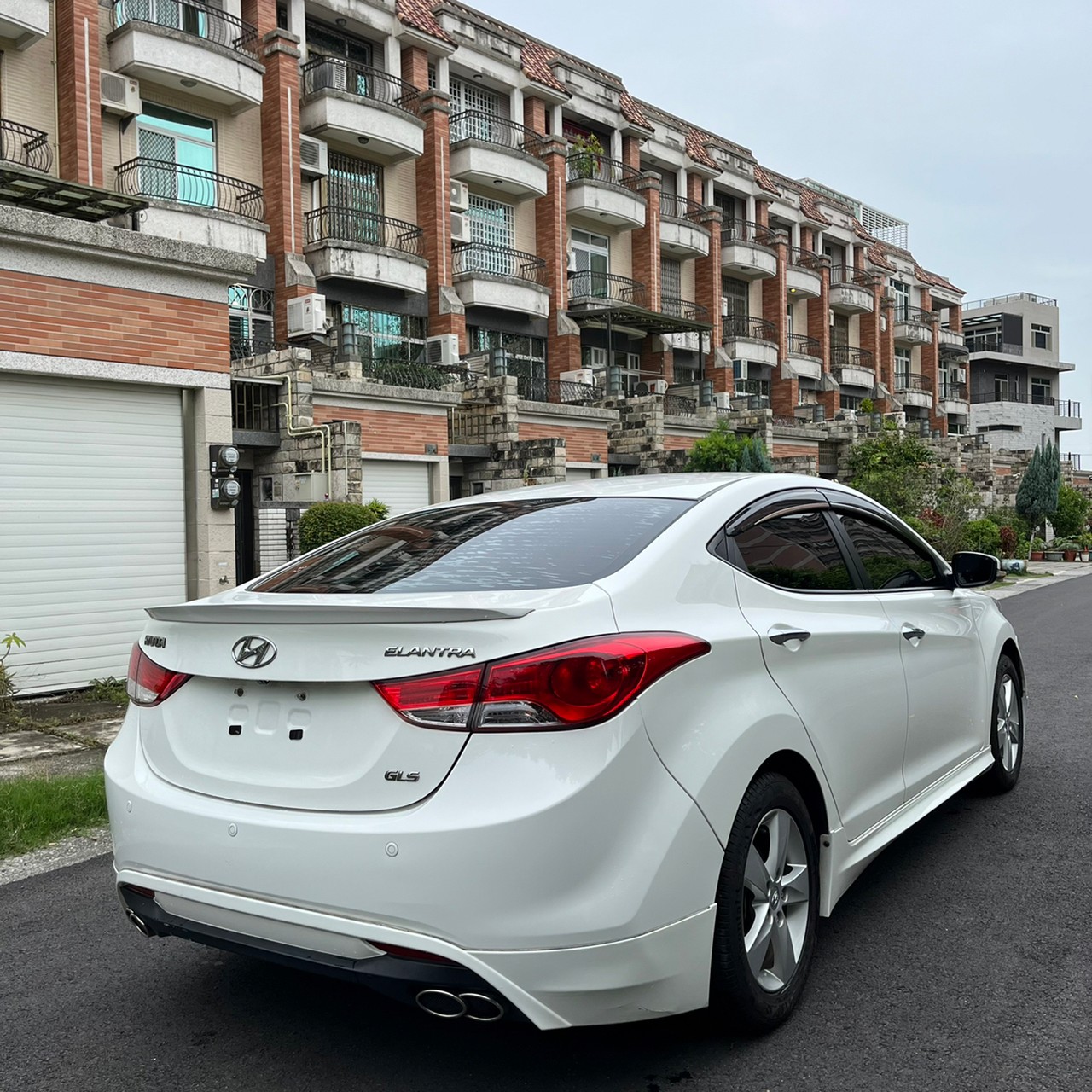 2013年HYUNDAI ELANTRA可車換車〃零元購車〃免頭期款〃可全額貸款〃超貸拿現金  第5張相片