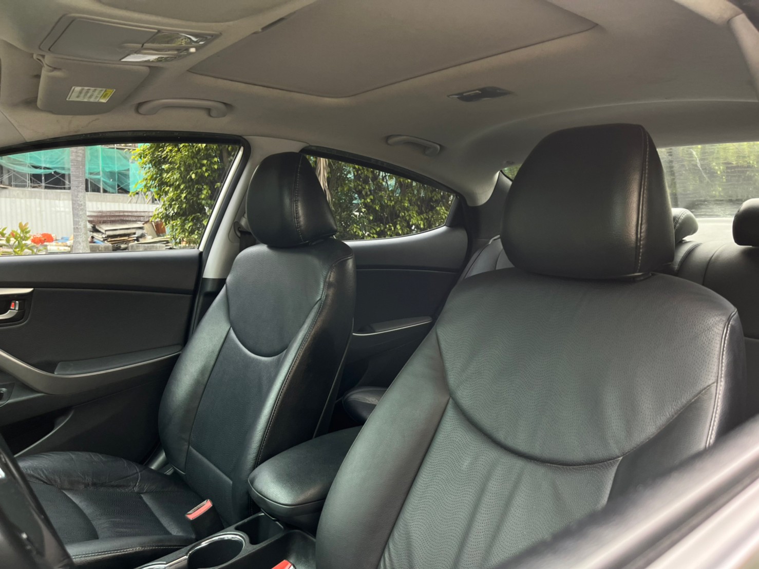 2013年HYUNDAI ELANTRA可車換車〃零元購車〃免頭期款〃可全額貸款〃超貸拿現金  第13張相片