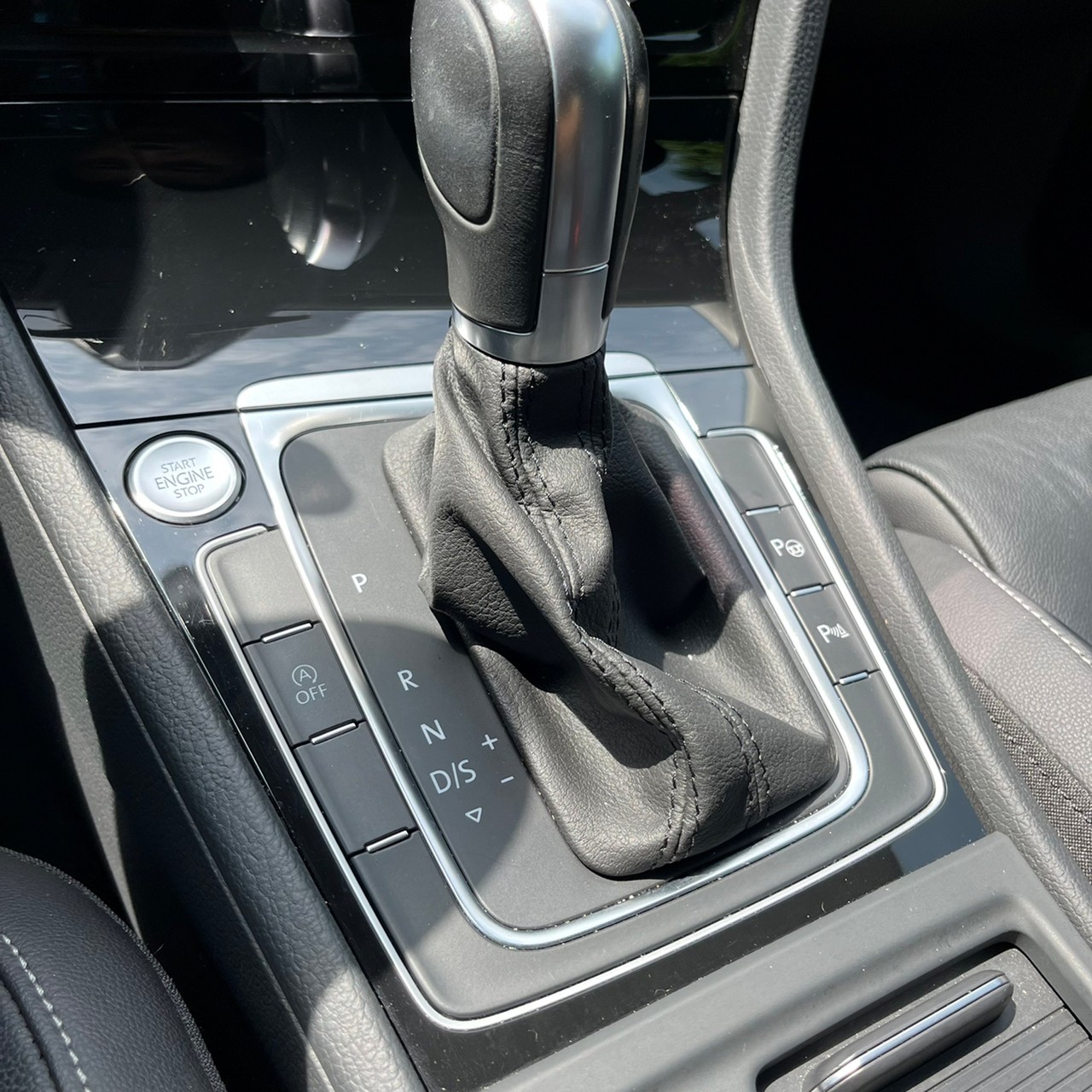 2018年VOLKSWAGEN GOLF可車換車〃零元購車〃免頭期款〃可全額貸款〃超貸拿現金  第13張相片