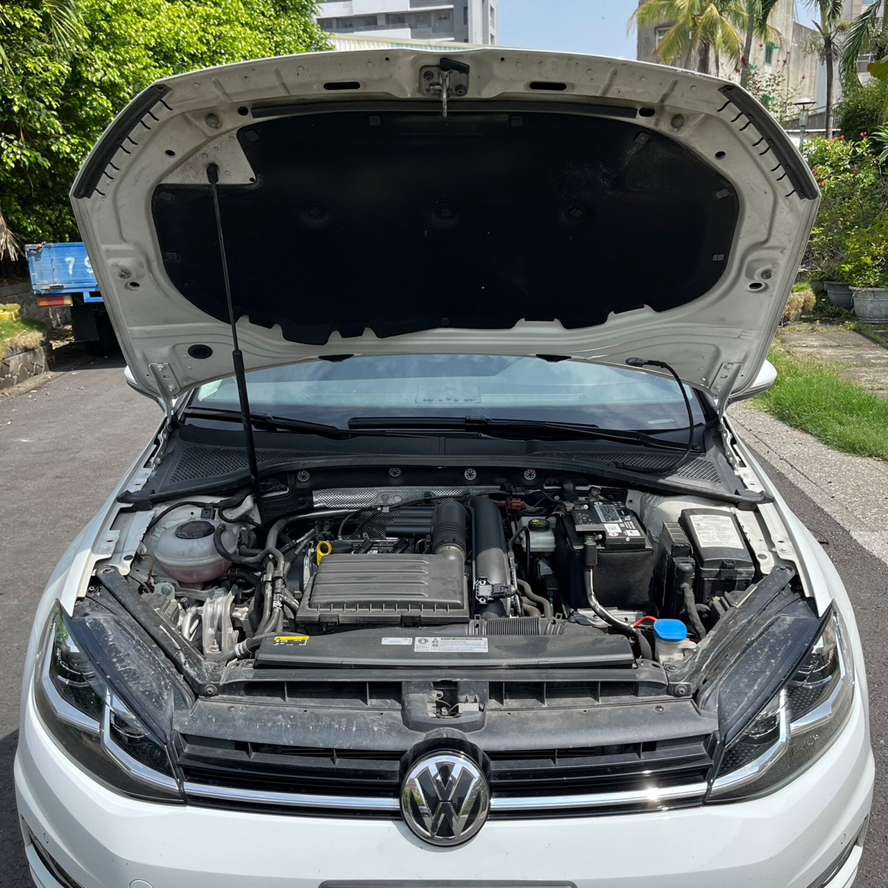 2018年VOLKSWAGEN GOLF可車換車〃零元購車〃免頭期款〃可全額貸款〃超貸拿現金  第19張相片