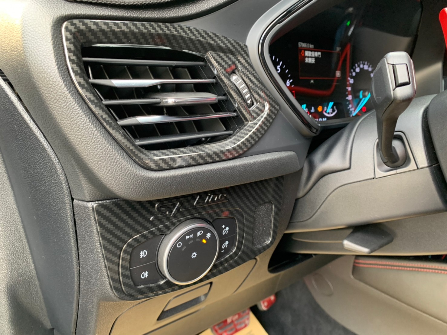 2019年FORD FOCUS可車換車〃零元購車〃免頭期款〃可全額貸款〃超貸拿現金  第15張相片