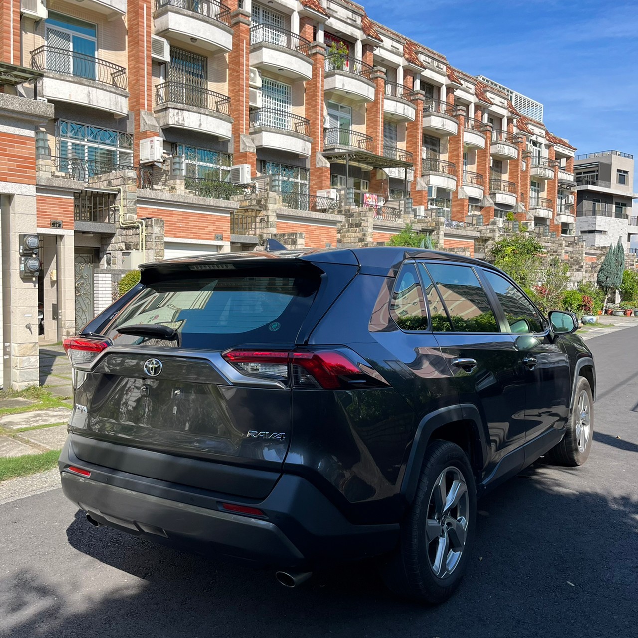 2020年TOYOTA RAV4可車換車〃零元購車〃免頭期款〃可全額貸款〃超貸拿現金  第5張相片