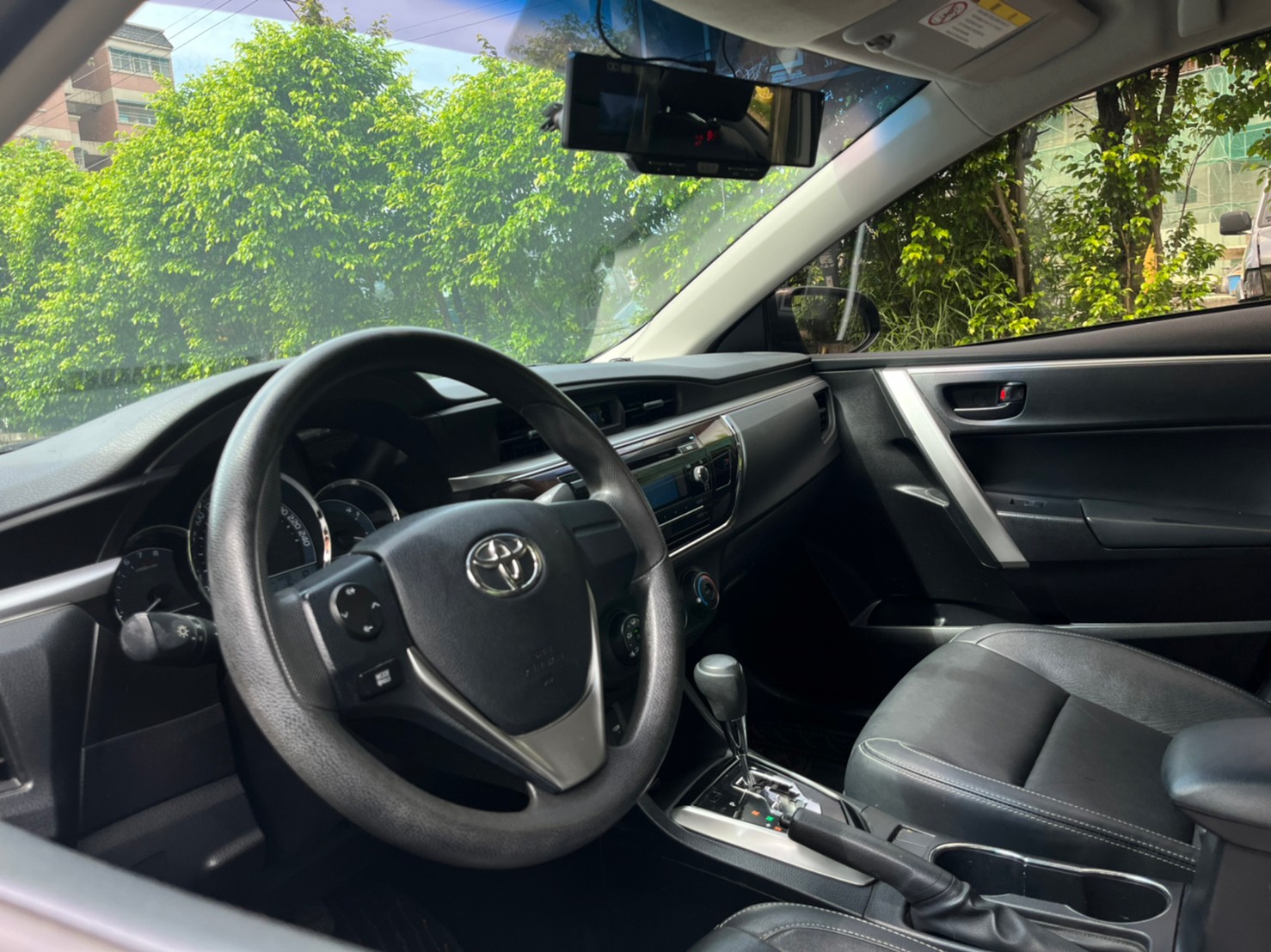 2015年TOYOTA ALTIS可車換車〃零元購車〃免頭期款〃可全額貸款〃超貸拿現金  第9張相片