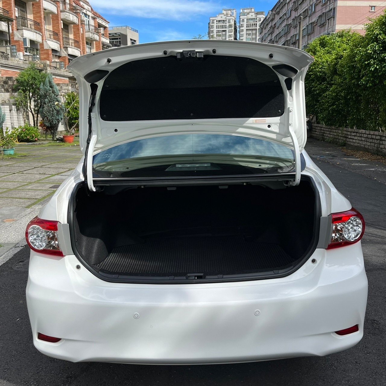 2012年TOYOTA ALTIS可車換車〃零元購車〃免頭期款〃可全額貸款〃超貸拿現金  第7張相片