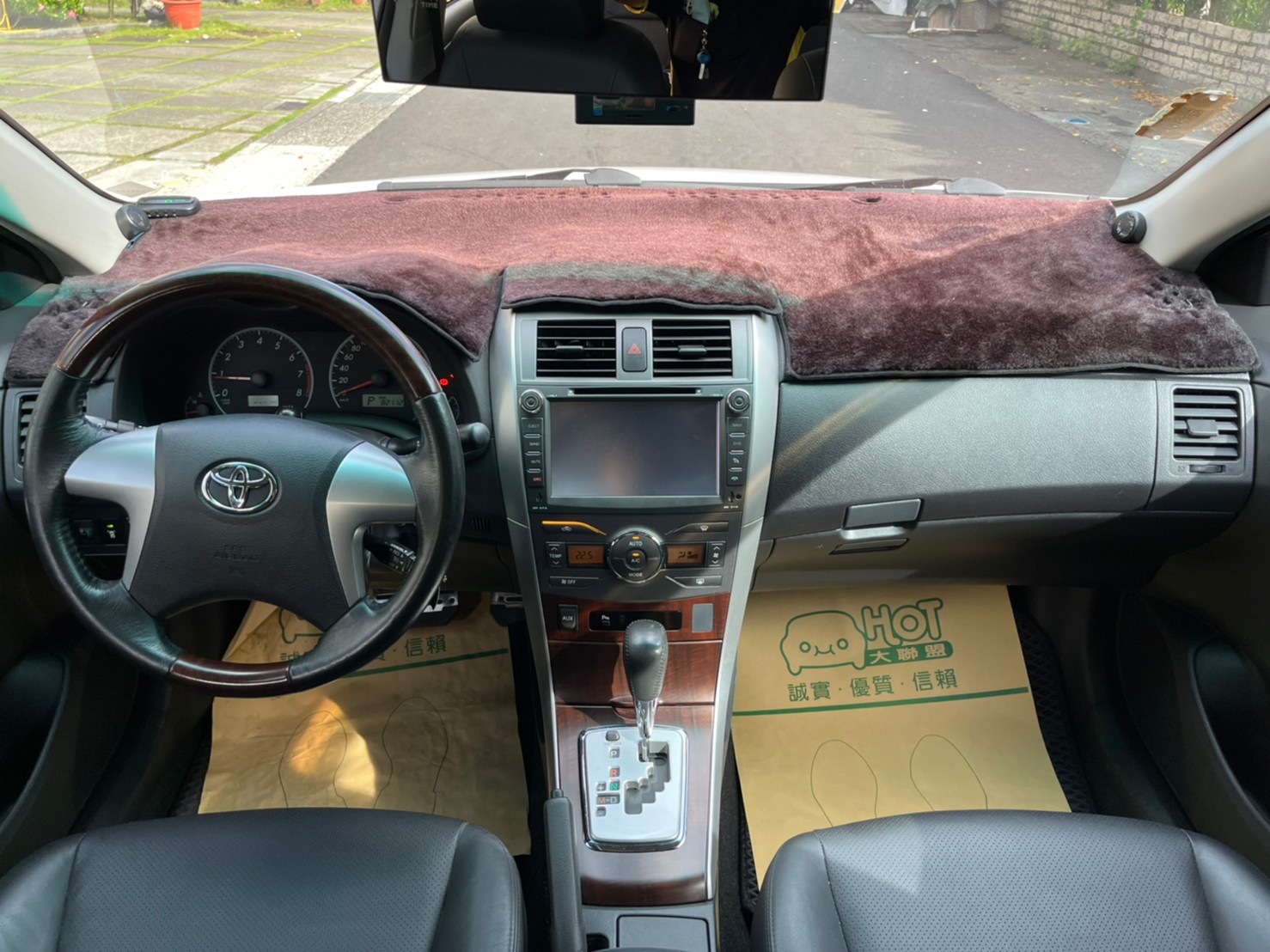 2012年TOYOTA ALTIS可車換車〃零元購車〃免頭期款〃可全額貸款〃超貸拿現金  第13張相片