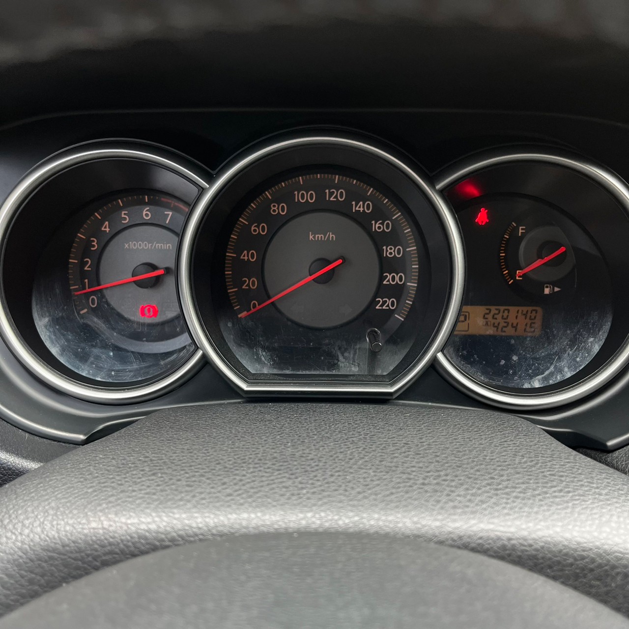 2010年NISSAN TIIDA可車換車〃零元購車〃免頭期款〃可全額貸款〃超貸拿現金  第8張相片