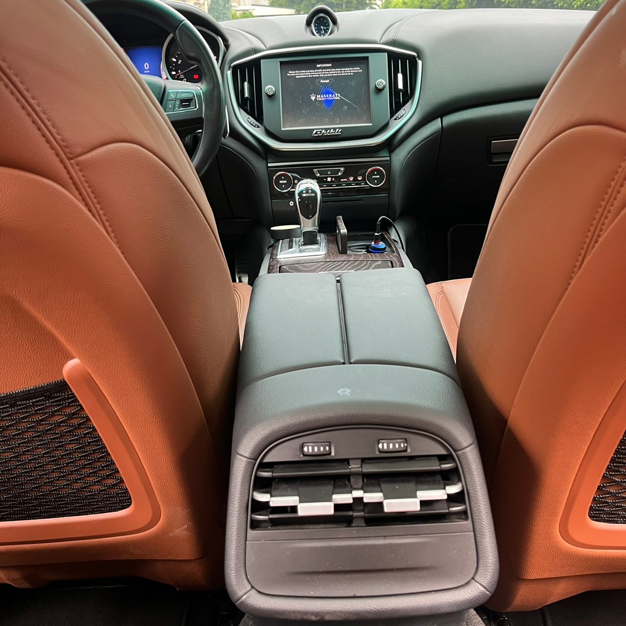 2014年MASERATI GHIBLI可車換車〃零元購車〃免頭期款〃可全額貸款〃超貸拿現金  第15張相片