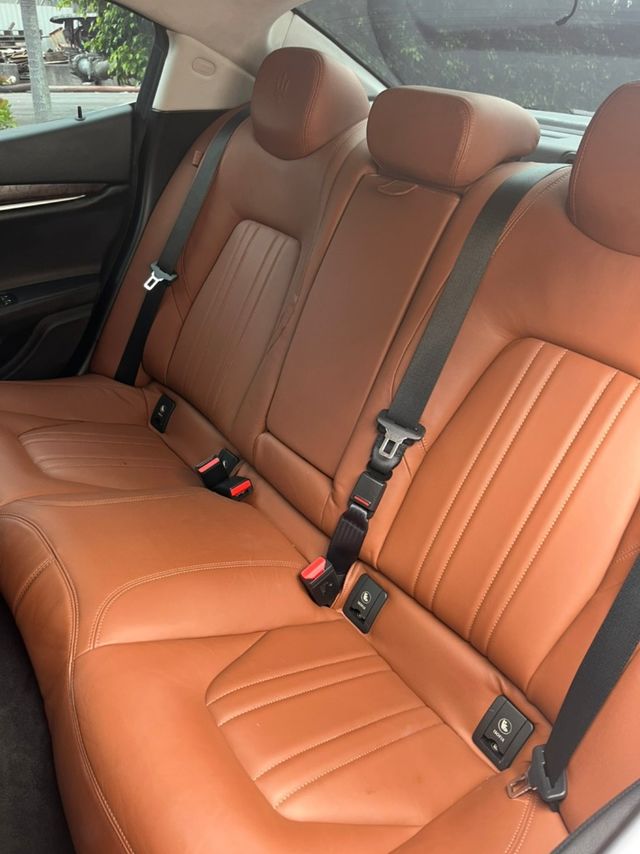 MASERATI瑪莎拉蒂 GHIBLI SQ4  第13張相片