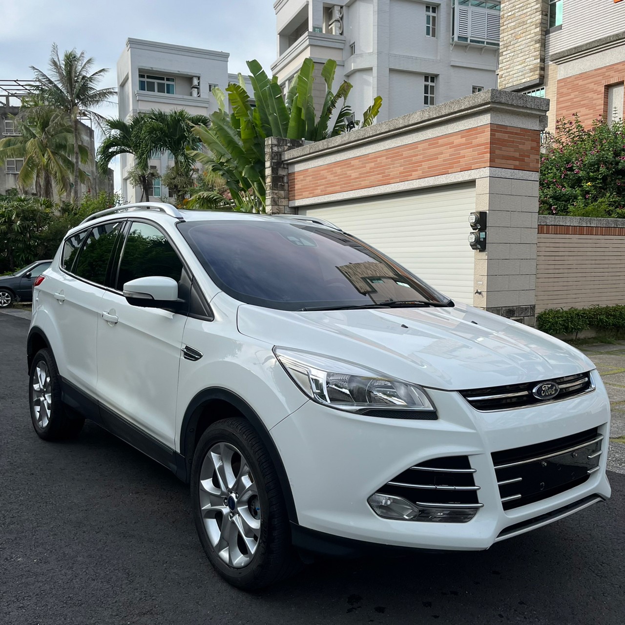 2016年FORD KUGA 可車換車〃零元購車〃免頭期款〃可全額貸款〃超貸拿現金  第3張相片