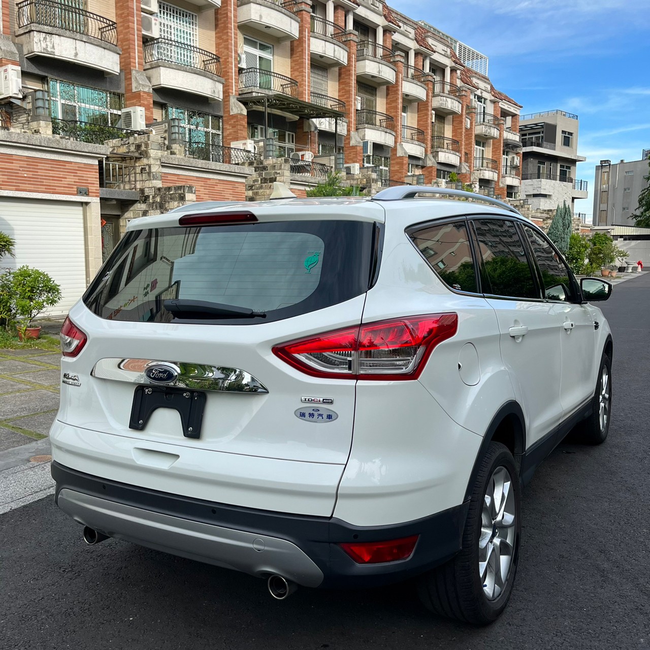 2016年FORD KUGA 可車換車〃零元購車〃免頭期款〃可全額貸款〃超貸拿現金  第5張相片