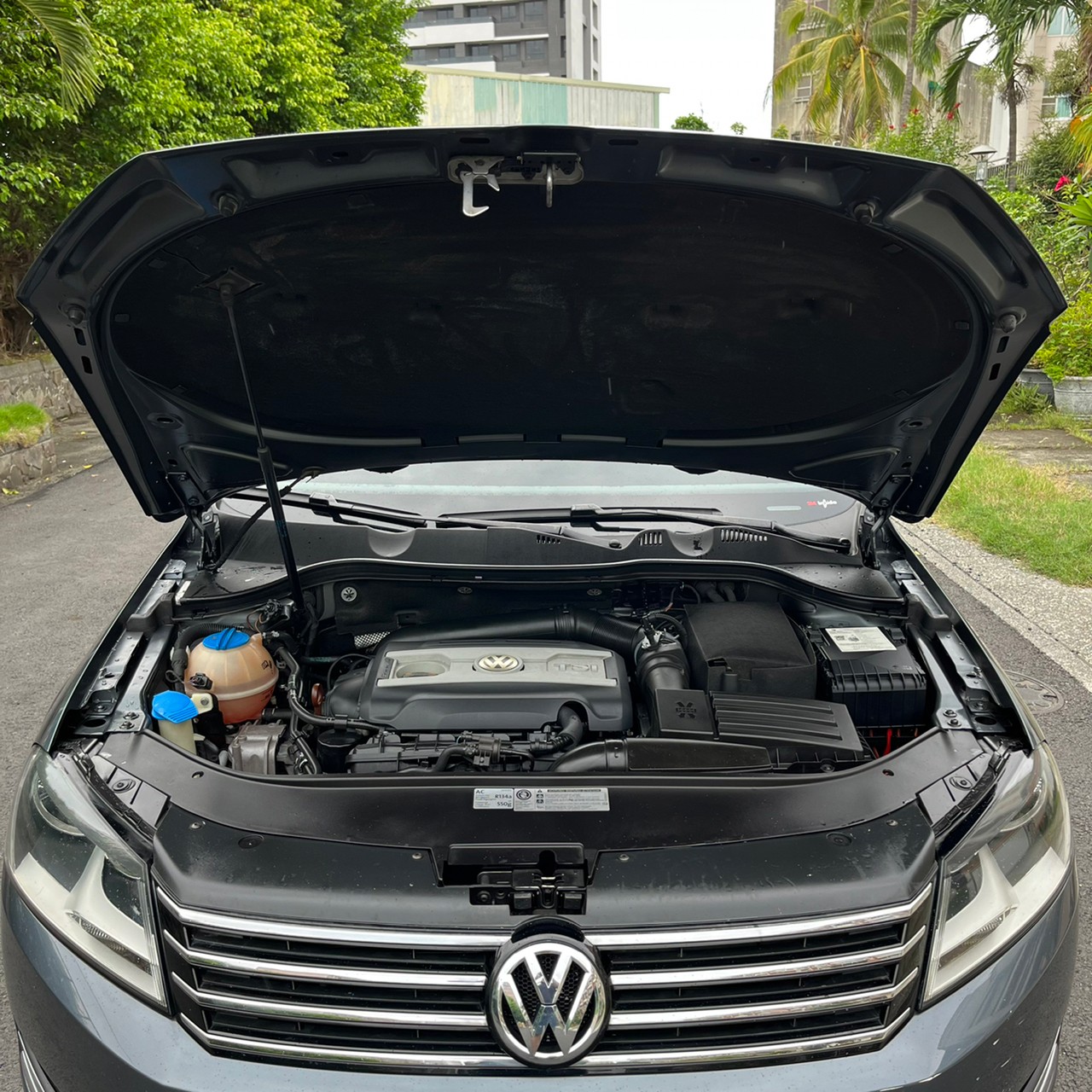2012年VOLKSWAGEN PASSAT可車換車〃零元購車〃免頭期款〃可全額貸款〃超貸拿現金  第18張相片