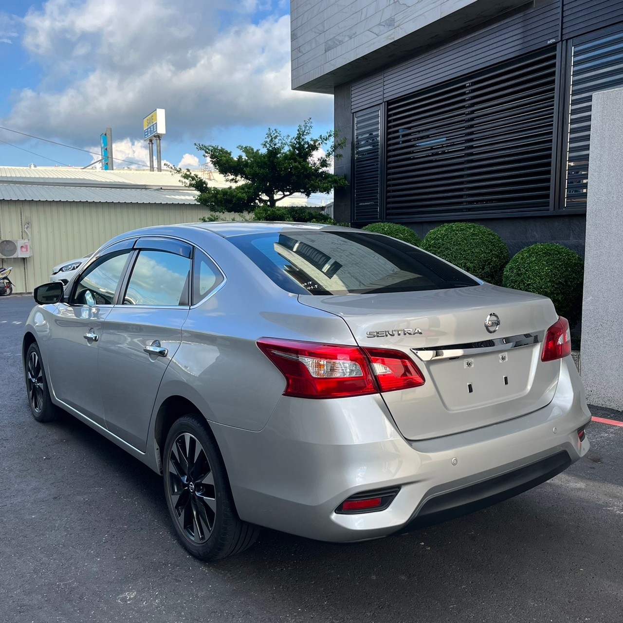 2018年NISSAN SENTRA可車換車〃零元購車〃免頭期款〃可全額貸款〃超貸拿現金  第5張相片