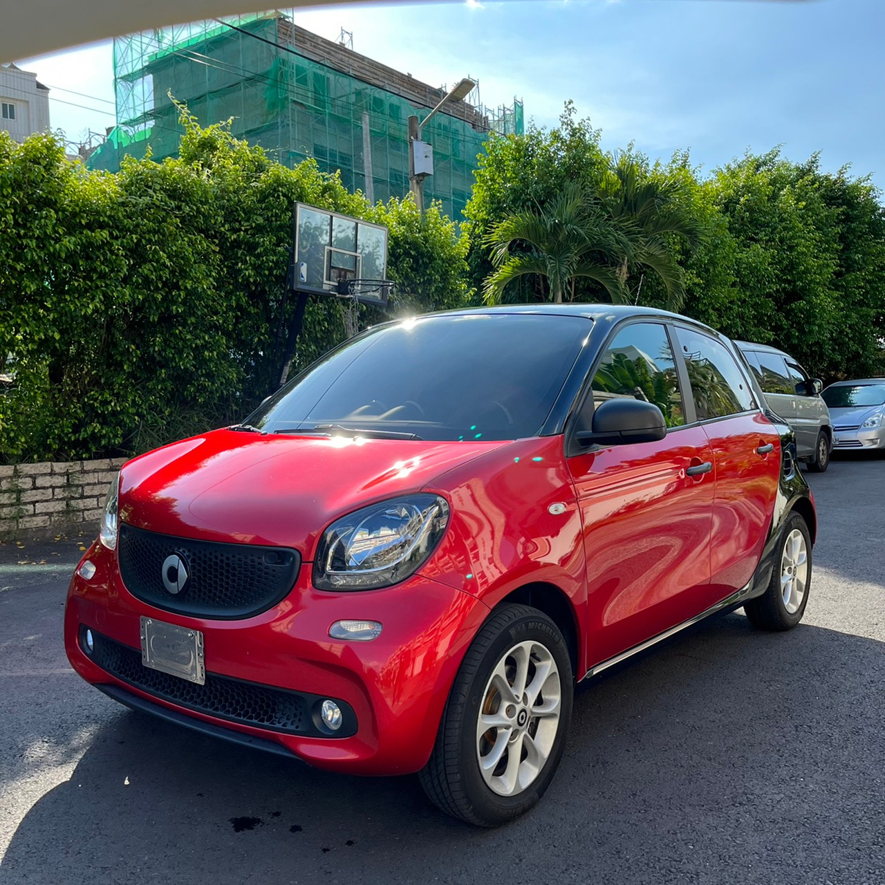2018年SMART FORFOUR可車換車〃零元購車〃免頭期款〃可全額貸款〃超貸拿現金  第1張相片