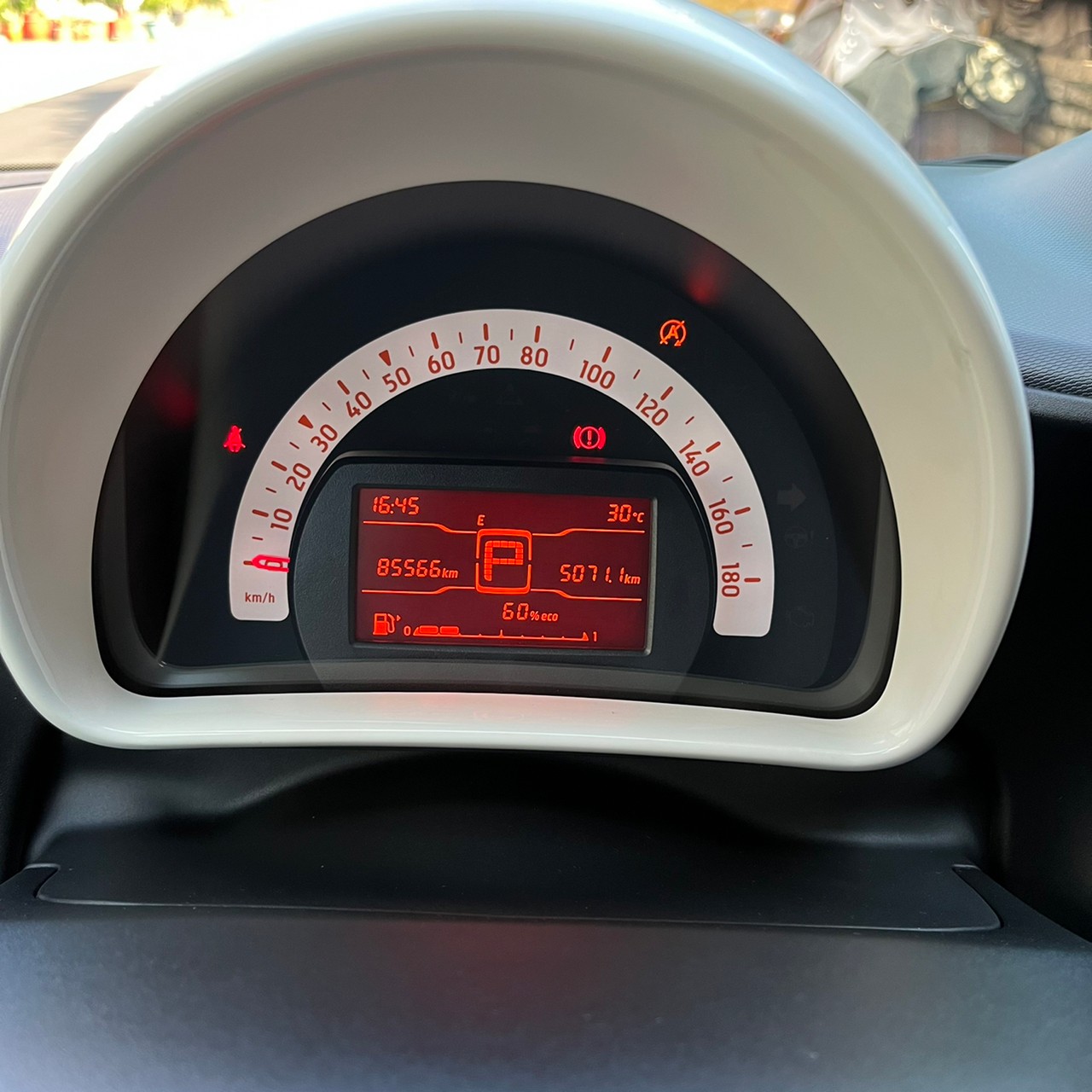 2018年SMART FORFOUR可車換車〃零元購車〃免頭期款〃可全額貸款〃超貸拿現金  第14張相片