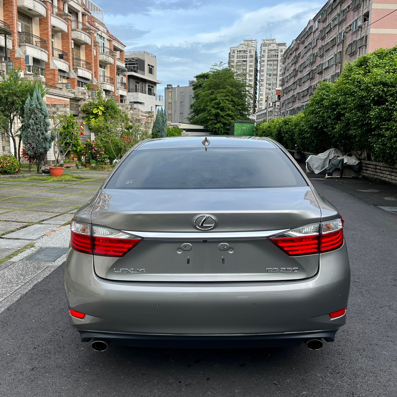 2015年LEXUS ES250可車換車〃零元購車〃免頭期款〃可全額貸款〃超貸拿現金  第8張相片