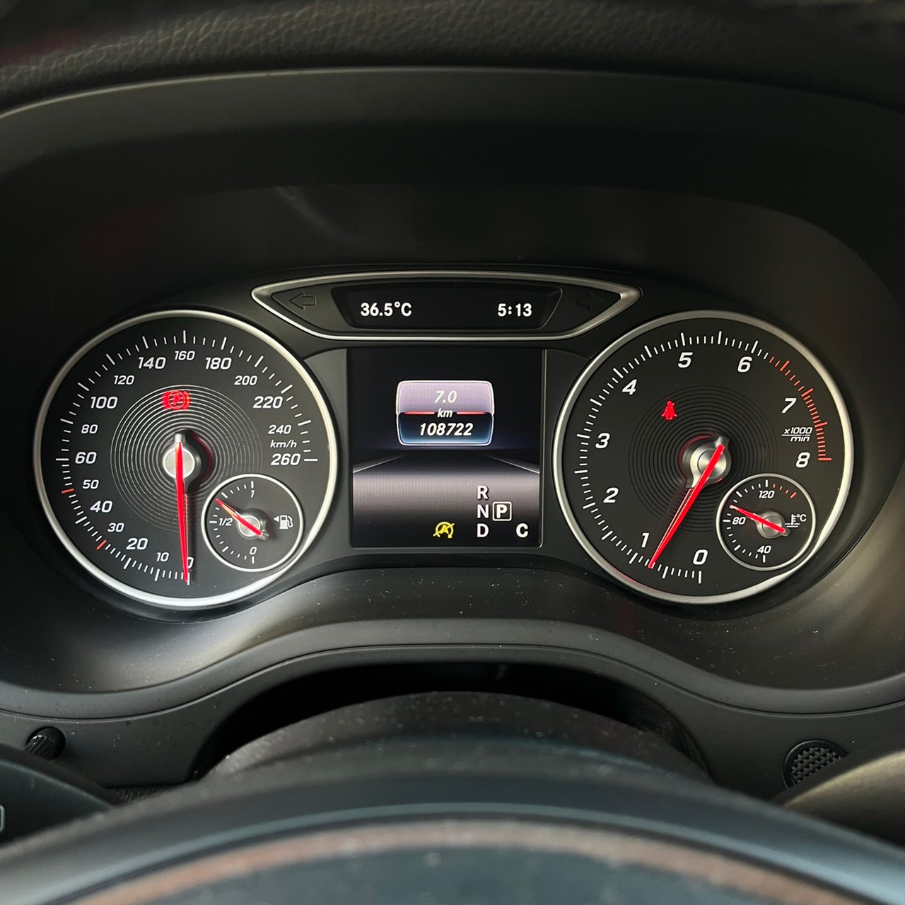 2015年MERCEDES BENZ B180可車換車〃零元購車〃免頭期款〃可全額貸款〃超貸拿現金〃車險辦理  第10張相片