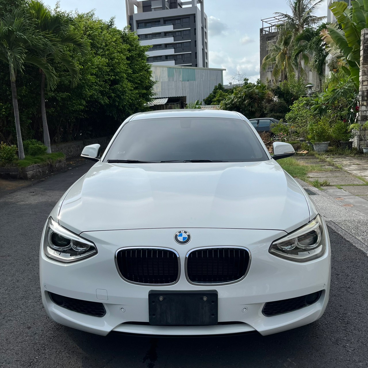2015年BMW 116I可車換車〃零元購車〃免頭期款〃可全額貸款〃超貸拿現金〃車險代辦  第3張相片