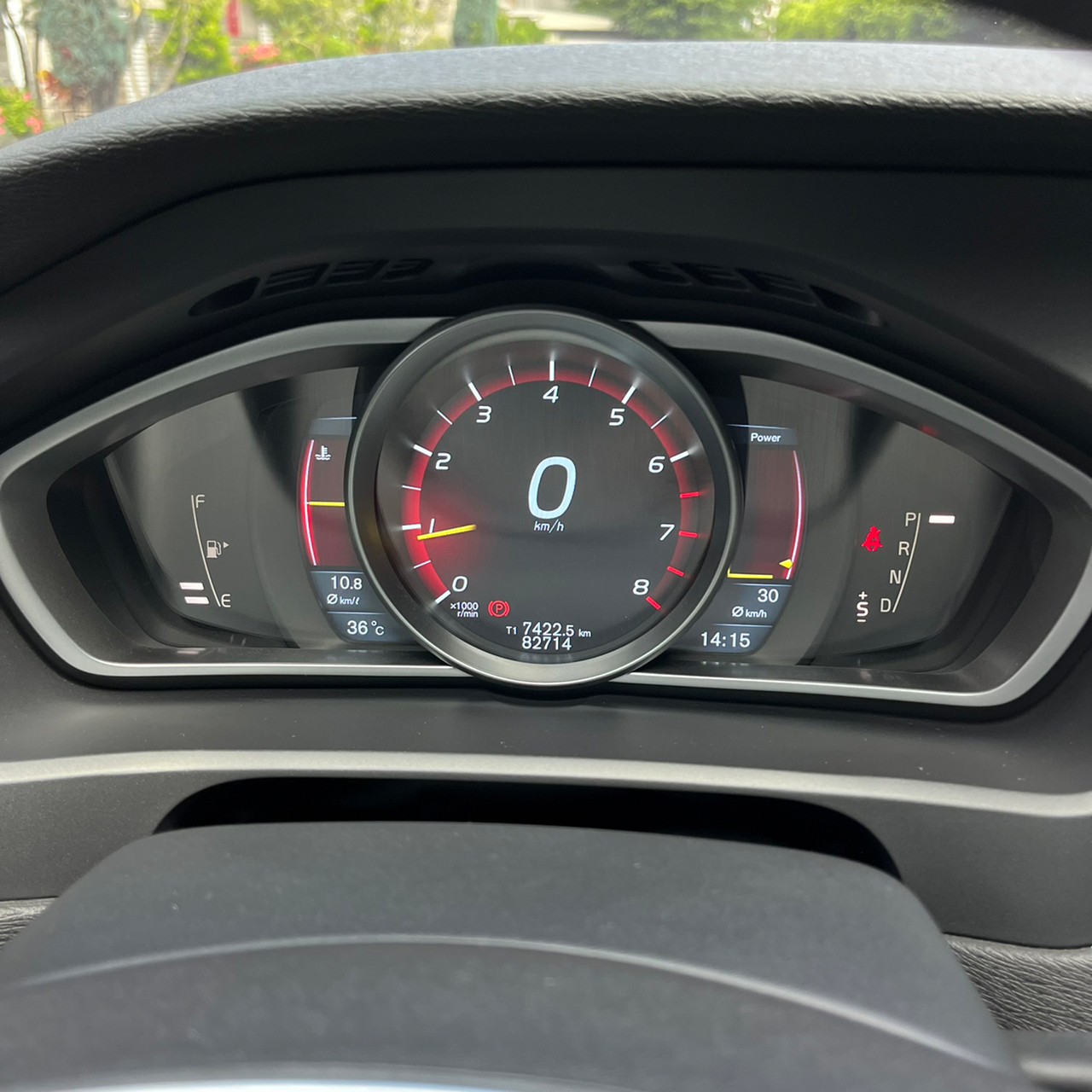 2013年VOLVO V40可車換車〃零元購車〃免頭期款〃可全額貸款〃超貸拿現金〃車險辦理  第14張相片