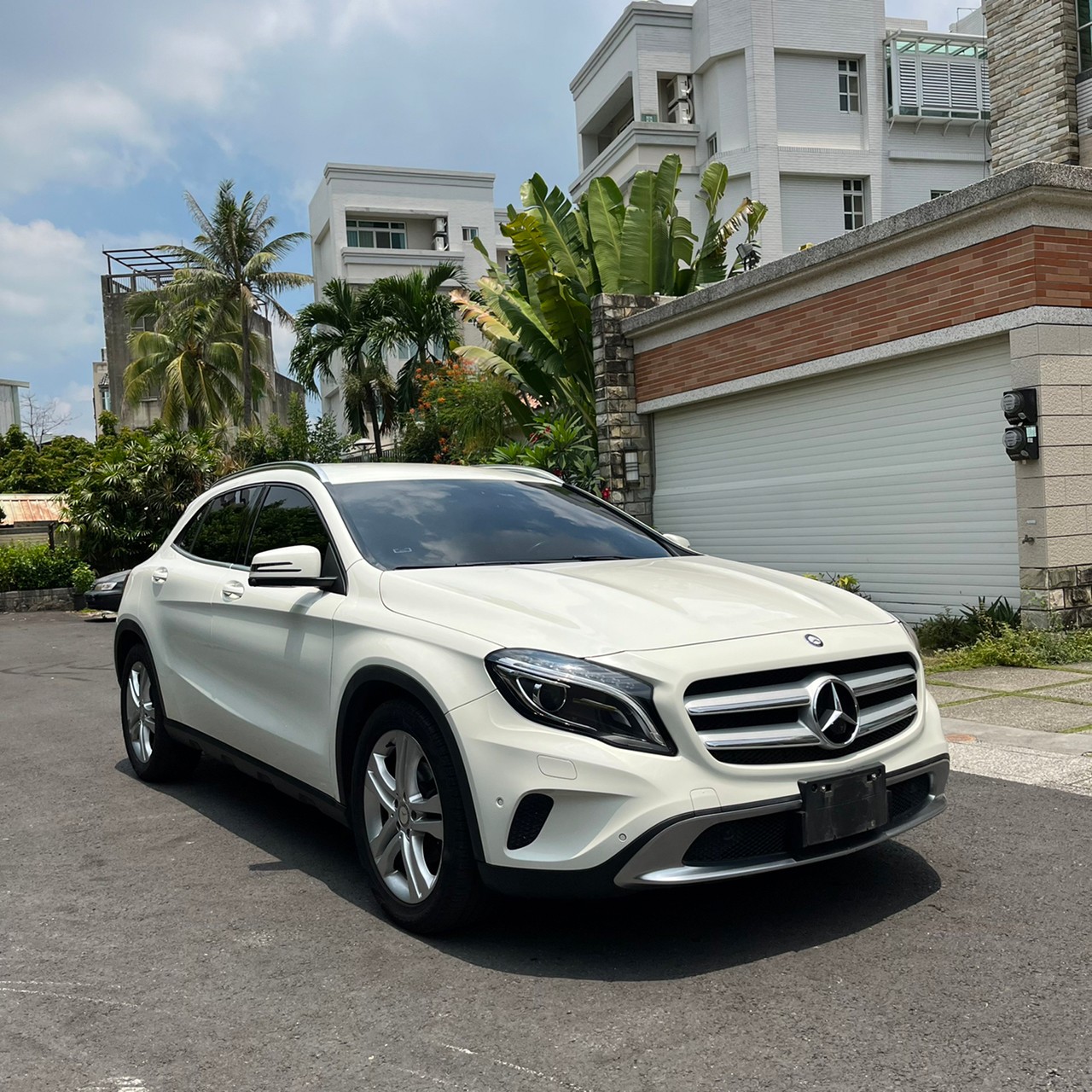 2015年MERCEDES BENZ GLA200 CDI可車換車〃零元購車〃免頭期款〃可全額貸款〃超貸拿現金〃車險代辦  第2張相片