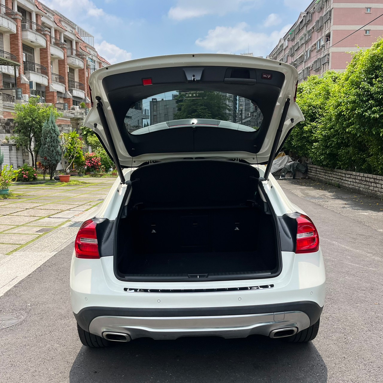 2015年MERCEDES BENZ GLA200 CDI可車換車〃零元購車〃免頭期款〃可全額貸款〃超貸拿現金〃車險代辦  第7張相片