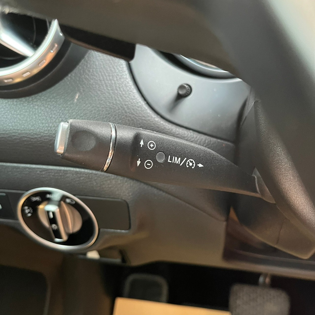 2015年MERCEDES BENZ GLA200 CDI可車換車〃零元購車〃免頭期款〃可全額貸款〃超貸拿現金〃車險代辦  第10張相片