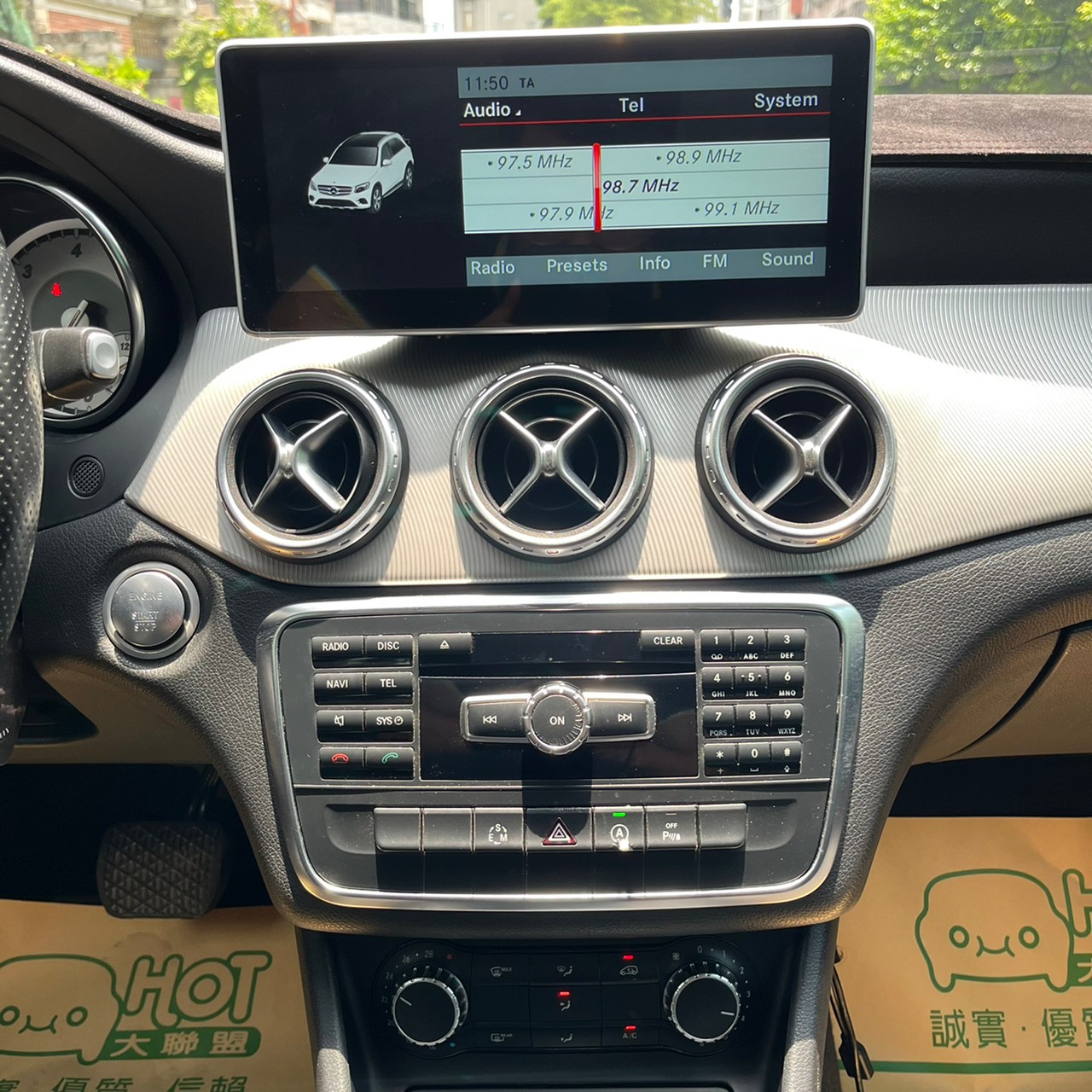2015年MERCEDES BENZ GLA200 CDI可車換車〃零元購車〃免頭期款〃可全額貸款〃超貸拿現金〃車險代辦  第19張相片