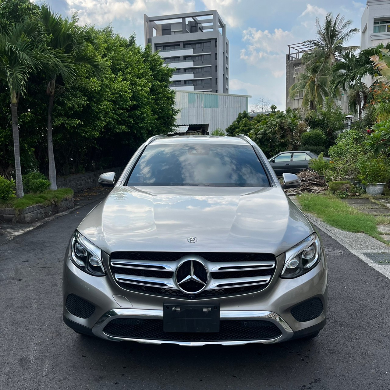 2019年MERCEDES BENZ GLC250 4MATIC可車換車〃零元購車〃免頭期款〃可全額貸款〃超貸拿現金〃車險辦理  第2張相片
