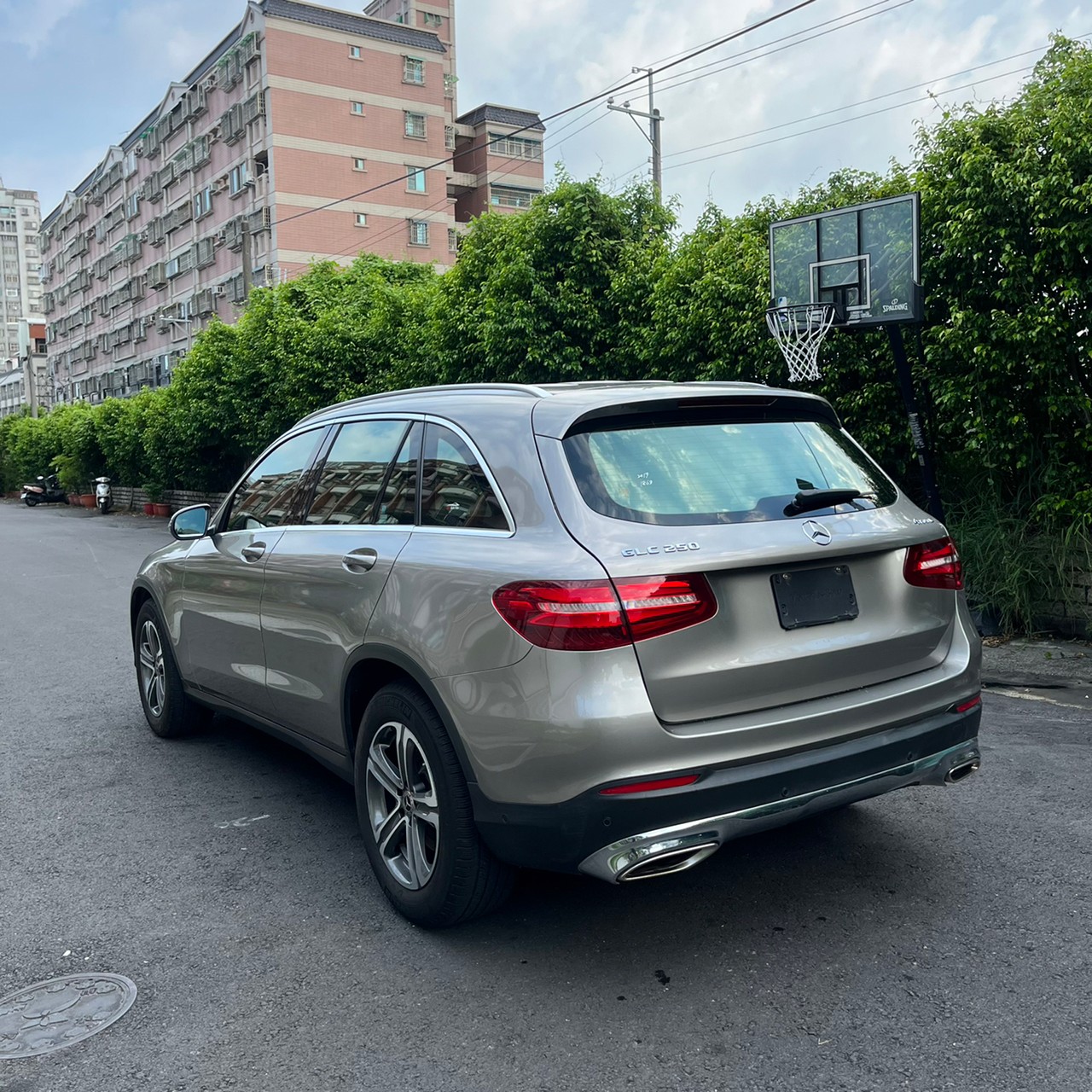 2019年MERCEDES BENZ GLC250 4MATIC可車換車〃零元購車〃免頭期款〃可全額貸款〃超貸拿現金〃車險辦理  第4張相片