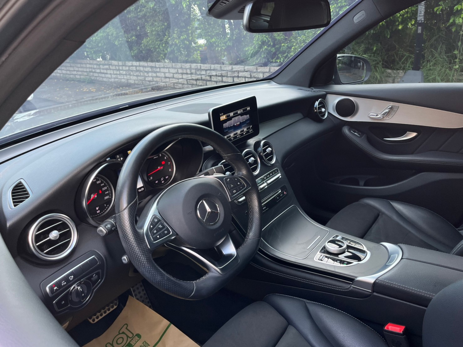 2019年MERCEDES BENZ GLC250 4MATIC可車換車〃零元購車〃免頭期款〃可全額貸款〃超貸拿現金〃車險辦理  第12張相片