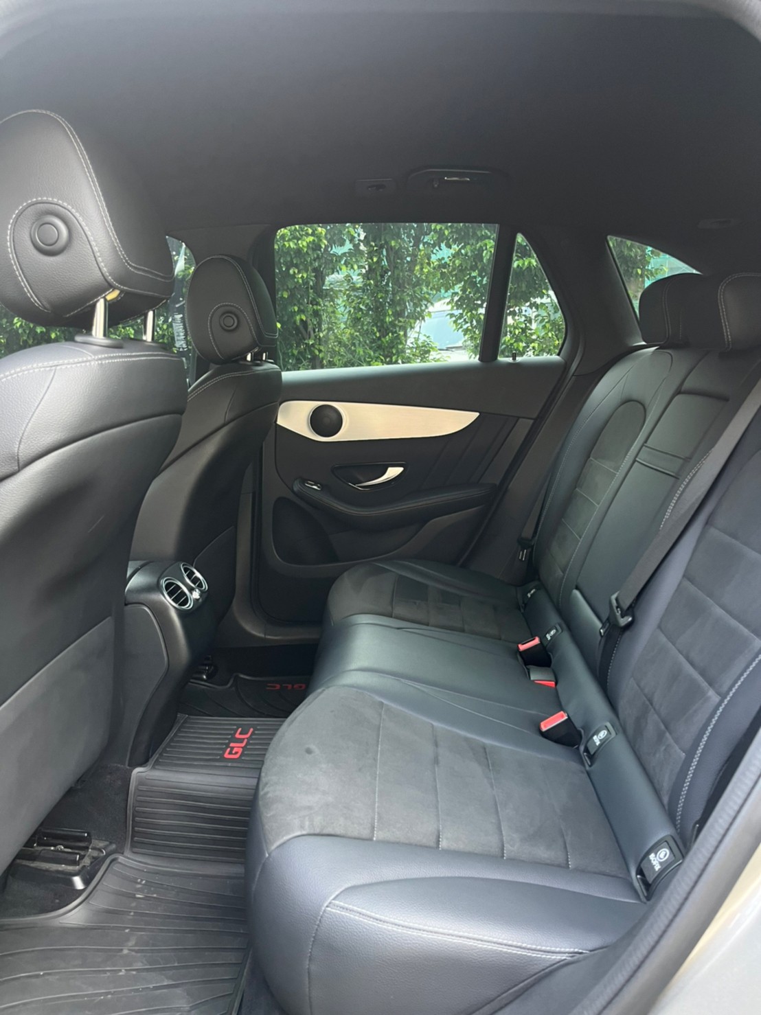 2019年MERCEDES BENZ GLC250 4MATIC可車換車〃零元購車〃免頭期款〃可全額貸款〃超貸拿現金〃車險辦理  第18張相片