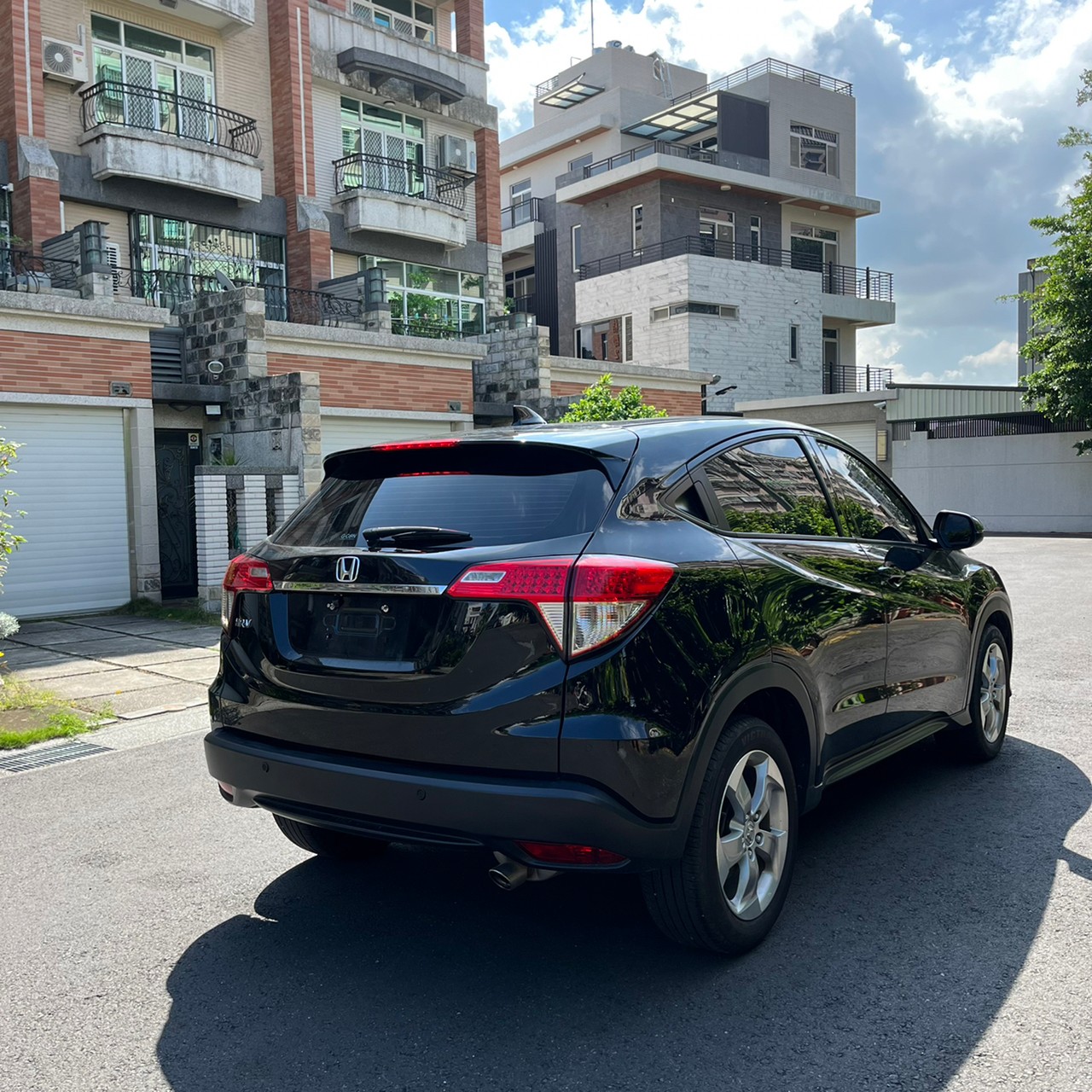 2019年HONDA HRV可車換車〃零元購車〃免頭期款〃可全額貸款〃超貸拿現金〃車險辦理  第5張相片