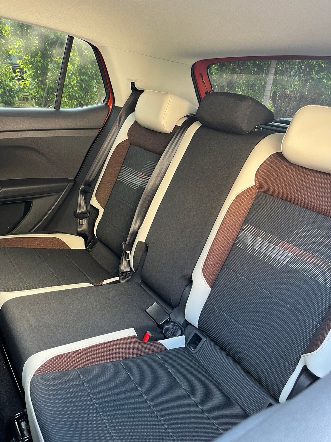 2020年VOLKSWAGEN T-CROSS 可車換車〃零元購車〃免頭期款〃可全額貸款〃超貸拿現金〃車險辦理  第9張相片