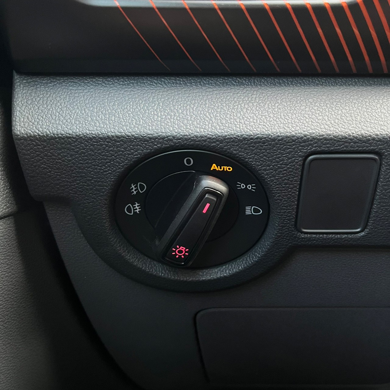 2020年VOLKSWAGEN T-CROSS 可車換車〃零元購車〃免頭期款〃可全額貸款〃超貸拿現金〃車險辦理  第11張相片