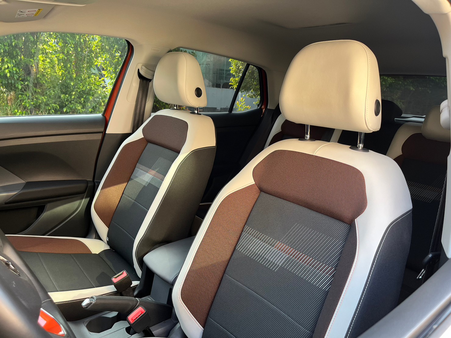 2020年VOLKSWAGEN T-CROSS 可車換車〃零元購車〃免頭期款〃可全額貸款〃超貸拿現金〃車險辦理  第12張相片