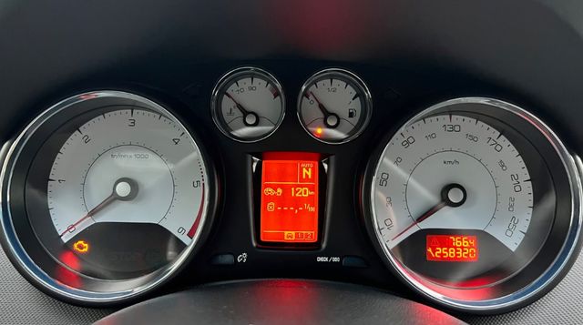 PEUGEOT寶獅 308  第6張相片