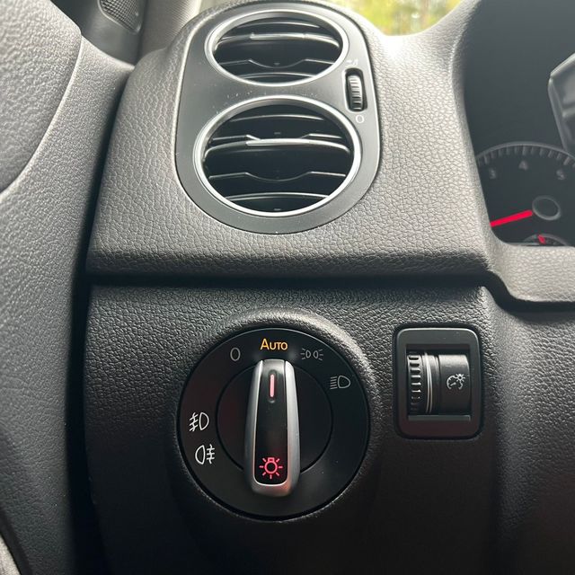 VOLKSWAGEN福斯 GOLF PLUS  第12張相片
