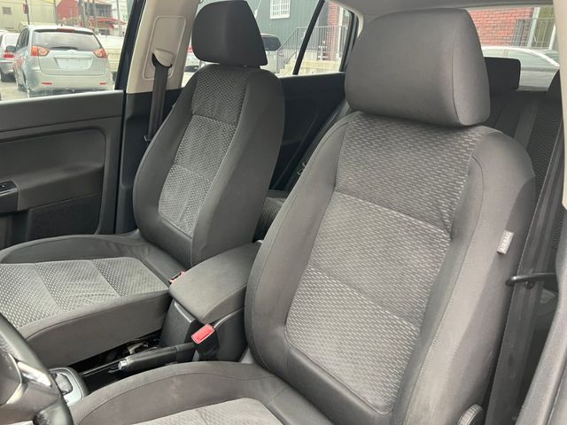 VOLKSWAGEN福斯 GOLF PLUS  第15張相片
