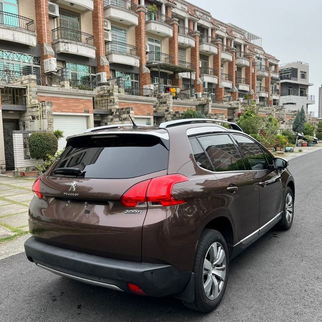 PEUGEOT寶獅 2008  第2張相片