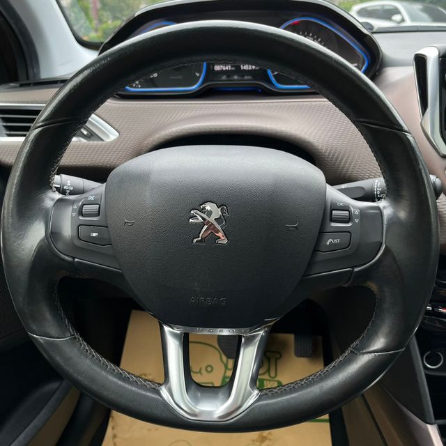 PEUGEOT寶獅 2008  第12張相片