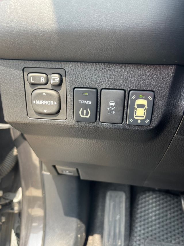TOYOTA豐田 RAV4  第7張相片