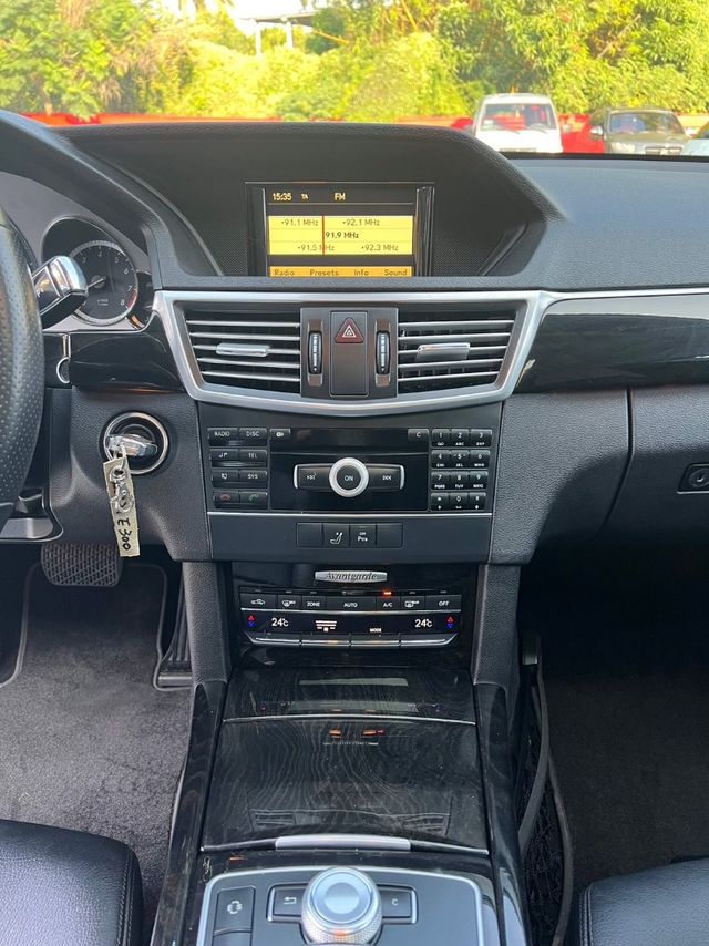 M-BENZ賓士 E300  第16張相片