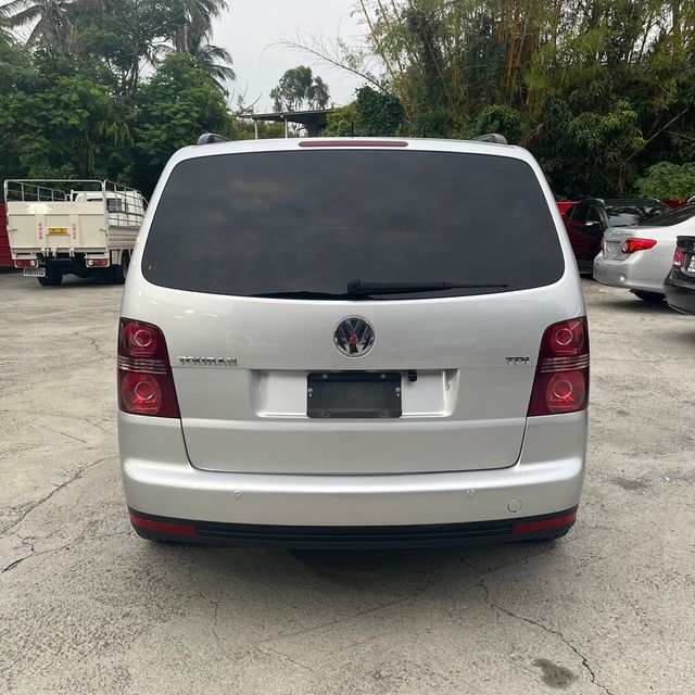 VOLKSWAGEN福斯 TOURAN  第3張相片