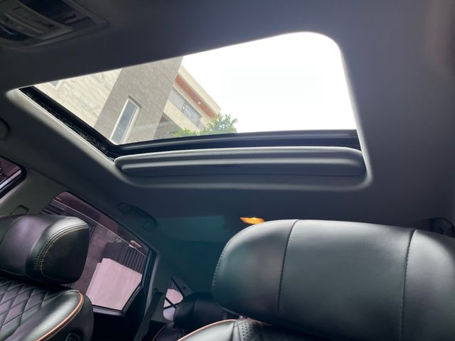 LUXGEN納智捷 U6 TURBO  第10張相片
