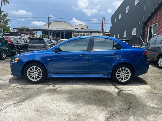 MITSUBISHI三菱 LANCER IO  第6張相片
