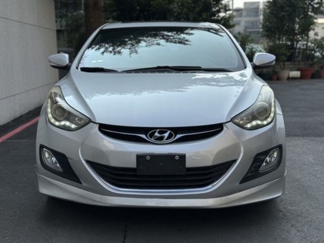 HYUNDAI現代 ELANTRA  第5張相片