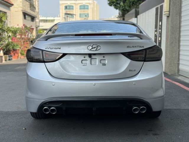 HYUNDAI現代 ELANTRA  第6張相片