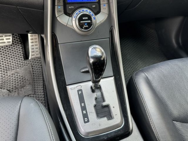 HYUNDAI現代 ELANTRA  第11張相片