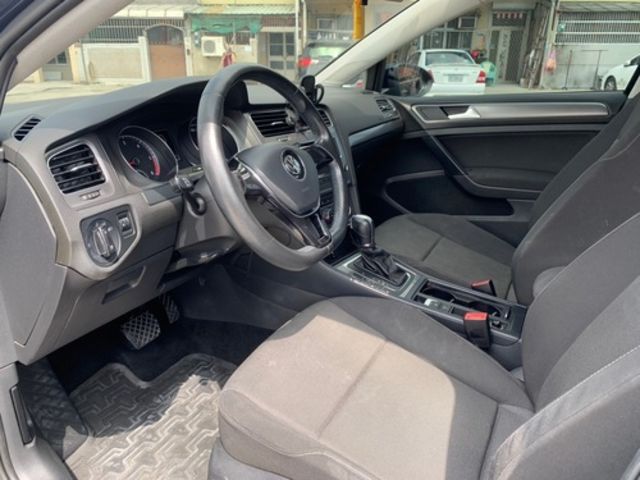 VOLKSWAGEN福斯 GOLF  第8張相片